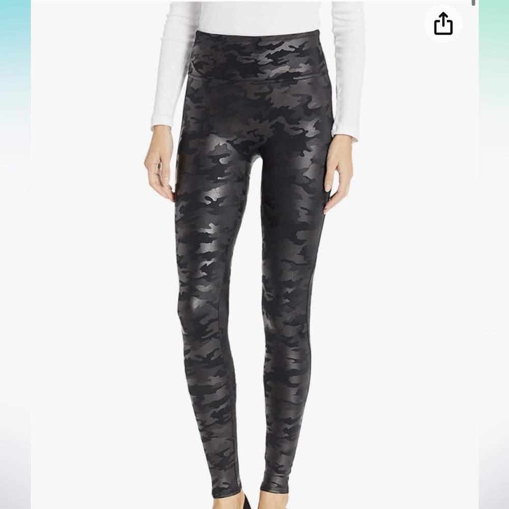 SPANX Faux Leather Camo Leggings | Size Medium